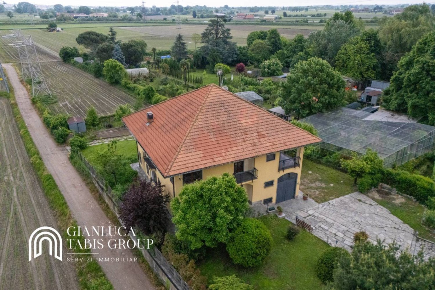 4 bedrooms Apartment in Moncalieri, Italy No. 302423