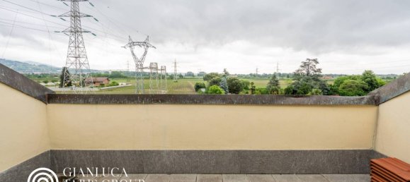 4 bedrooms Apartment in Moncalieri, Italy No. 302423 13