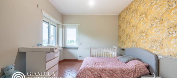 4 bedrooms Apartment in Moncalieri, Italy No. 302423 31