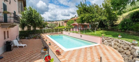 7 bedrooms House in Umbertide, Italy No. 282084 2