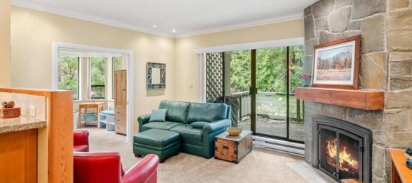 2 bedrooms House in British Columbia, Canada No. 1050 4