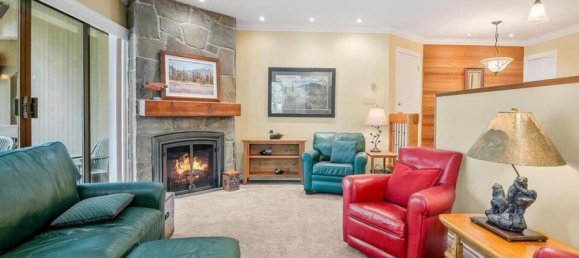 2 bedrooms House in British Columbia, Canada No. 1050 2