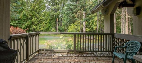 2 bedrooms House in British Columbia, Canada No. 1050 6