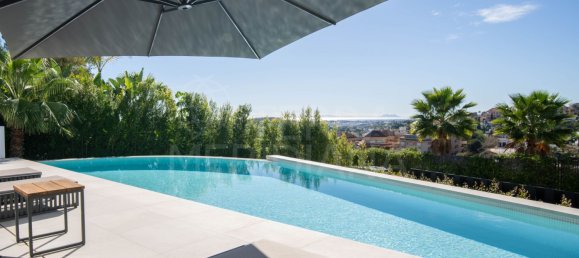 4 Schlafzimmer Villa in Marbella, Spain, Nr. 53399 3