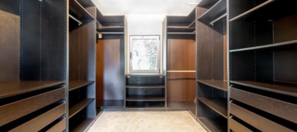 5 bedrooms Villa in Cascais, Portugal No. 198766 8