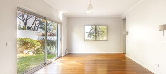 5 bedrooms Villa in Cascais, Portugal No. 198766 22