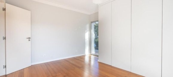 5 bedrooms Villa in Cascais, Portugal No. 198766 16