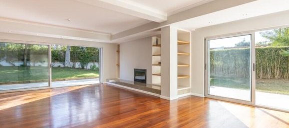 5 bedrooms Villa in Cascais, Portugal No. 198766 4