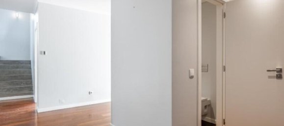 5 bedrooms Villa in Cascais, Portugal No. 198766 11