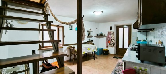 4 rooms Duplex in Carrara, Italy No. 45641 8