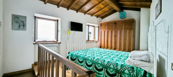 4 rooms Duplex in Carrara, Italy No. 45641 9