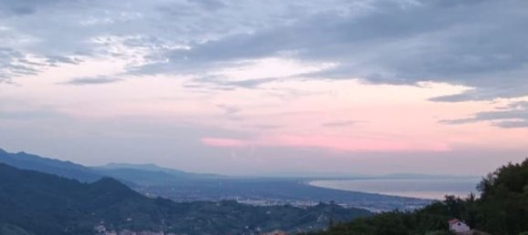 4 rooms Duplex in Carrara, Italy No. 45641 12