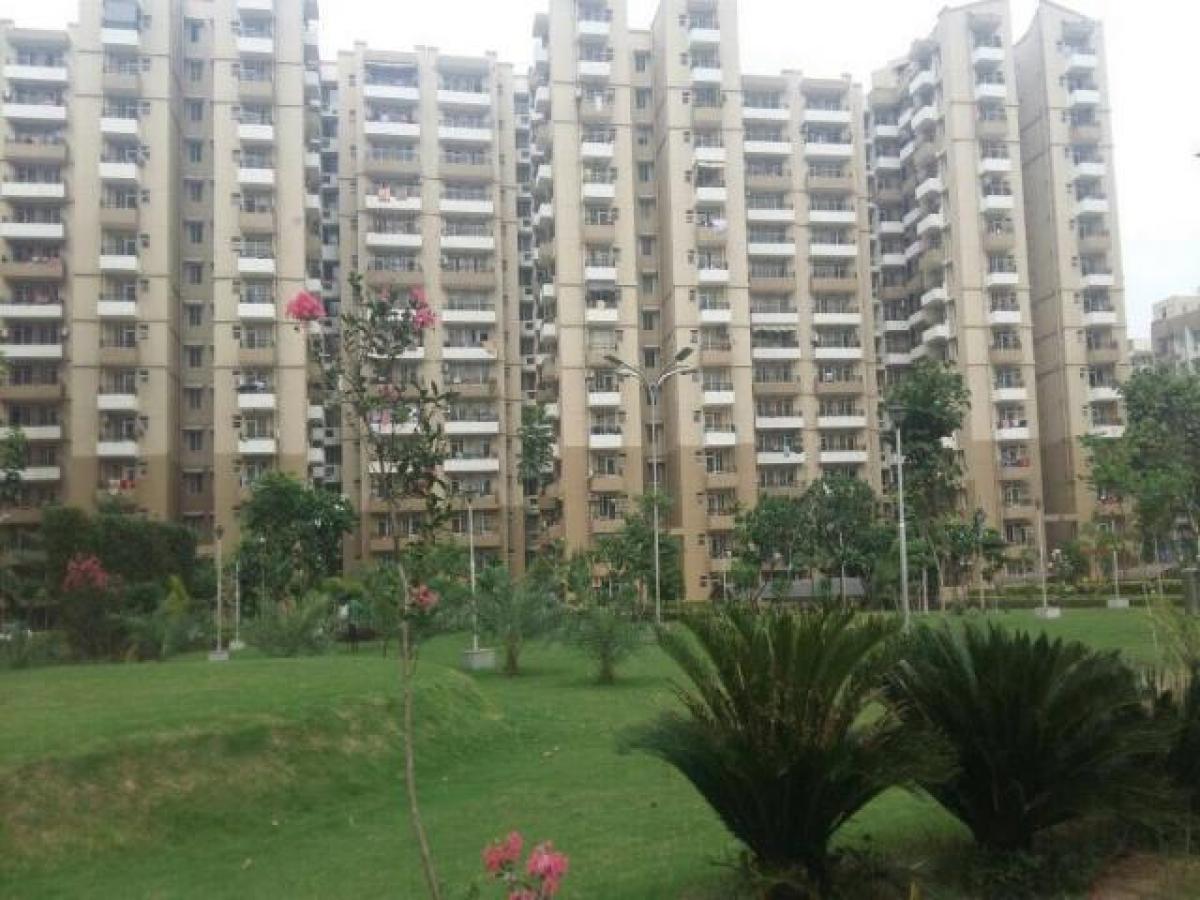 4 bedrooms House in Noida, India No. 67029