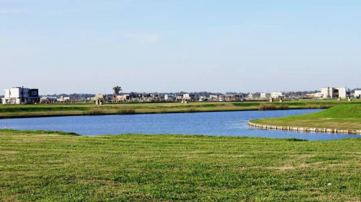 Grundstück in Escobar, Argentina, Nr. 35593