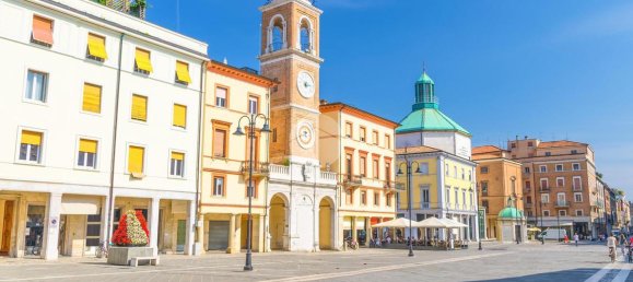 5 rooms Apartment in Rimini, Italy No. 171383 9