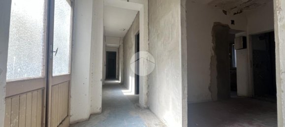 5 rooms Apartment in Rimini, Italy No. 171383 12