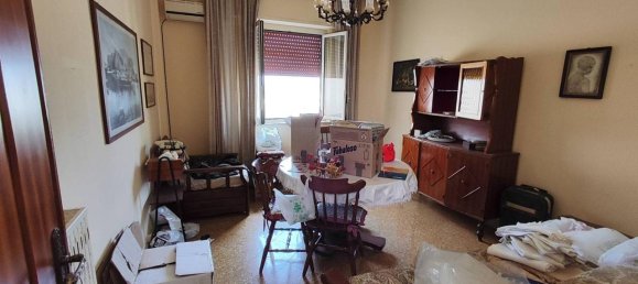 5 rooms Apartment in Palermo, Italy No. 168092 3