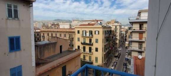 5 rooms Apartment in Palermo, Italy No. 168092 28