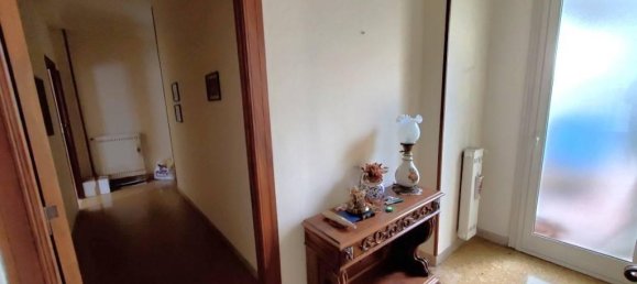 5 rooms Apartment in Palermo, Italy No. 168092 12