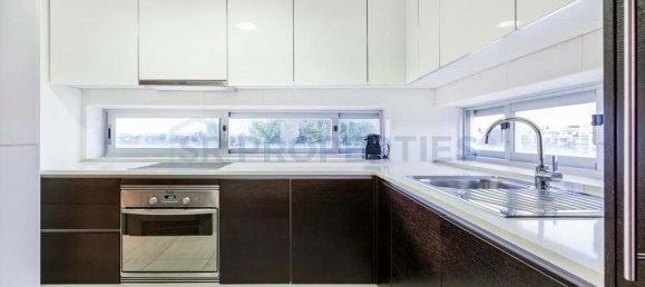 2 bedrooms Penthouse in Quarteira, Portugal No. 100831 3