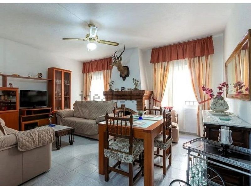 Apartamento de 4 dormitorios en Almuñécar, Spain No. 219501