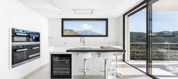 Villa de 4 dormitorios en La Quinta, Spain No. 40571 21