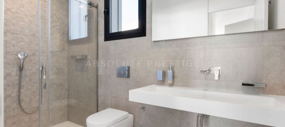 Villa de 4 dormitorios en La Quinta, Spain No. 40571 7