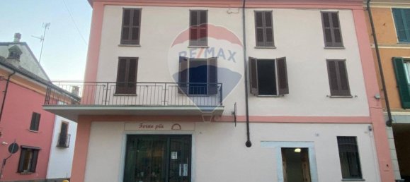 Apartamento de 3 habitaciónes en Dorno, Italy No. 15586 2