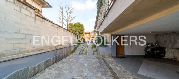 5 rooms Villa in Legnano, Italy No. 126673 25