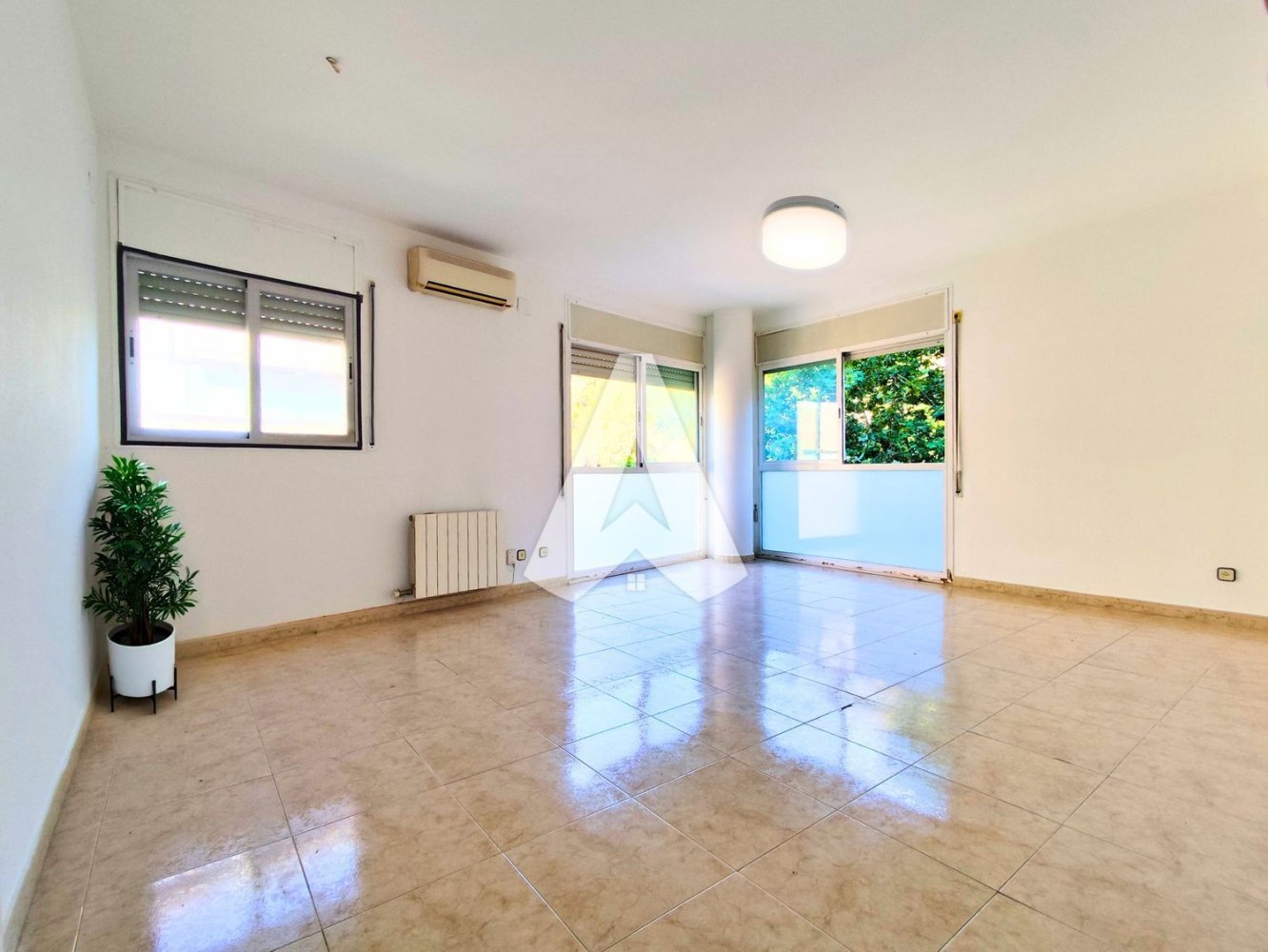 3 bedrooms Apartment in Castelldefels, Spain No. 159064