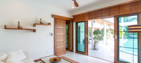 4 bedrooms House in Hua Hin, Thailand No. 74152 25