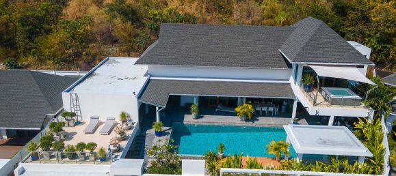 4 bedrooms House in Hua Hin, Thailand No. 74152 7