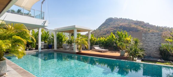 4 bedrooms House in Hua Hin, Thailand No. 74152 11