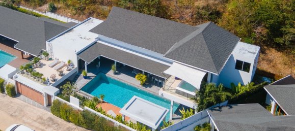 4 bedrooms House in Hua Hin, Thailand No. 74152 10