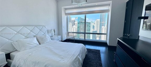 3 dormitorios propiedad comercial en alquiler en Miami, Miami-Dade, Florida, USA № 614914 13