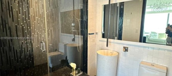 3 dormitorios propiedad comercial en alquiler en Miami, Miami-Dade, Florida, USA № 614914 6