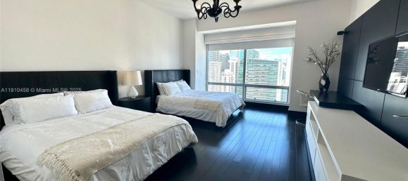 3 dormitorios propiedad comercial en alquiler en Miami, Miami-Dade, Florida, USA № 614914 11