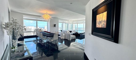 3 dormitorios propiedad comercial en alquiler en Miami, Miami-Dade, Florida, USA № 614914 21