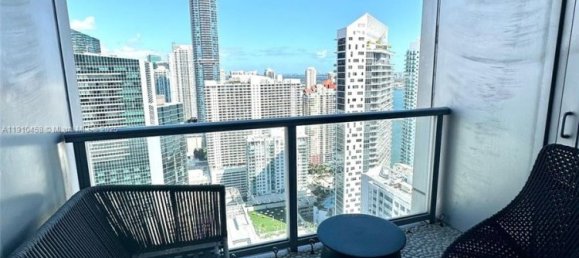 3 dormitorios propiedad comercial en alquiler en Miami, Miami-Dade, Florida, USA № 614914 5