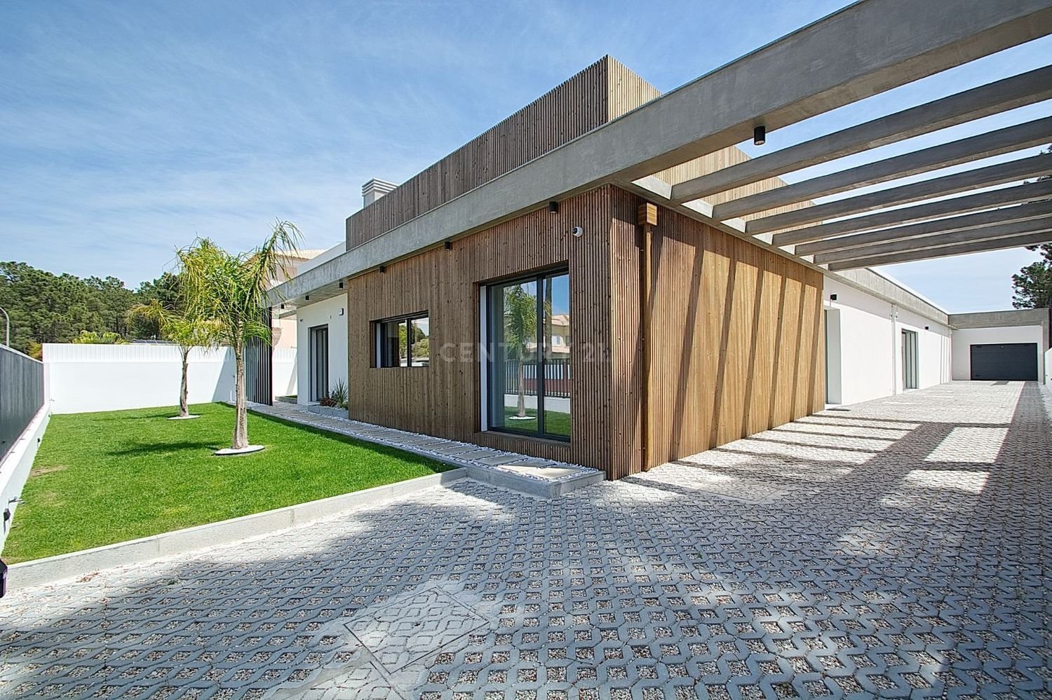 5 bedrooms House in Corroios, Portugal No. 103512