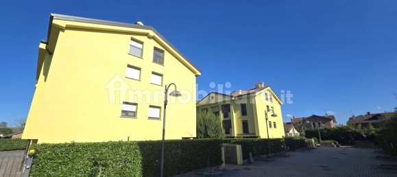 Apartamento de 2 dormitorios en Zeccone, Italy No. 375121 2