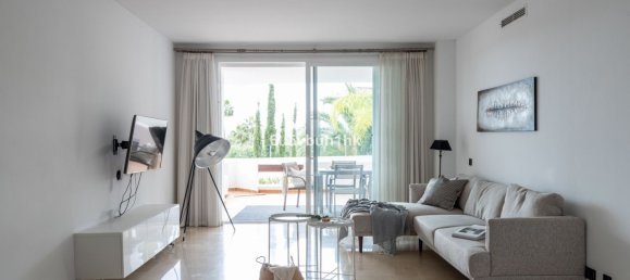2 chambres Appartement à Marbella, Spain No. 139597 4