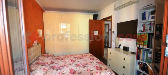 Apartamento de 2 habitaciónes en Pioltello, Italy No. 13716 12