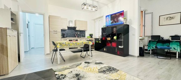 4 rooms Apartment in Rome, Italy No. 34071 3