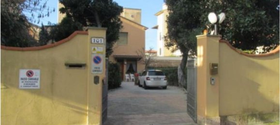 3غرفة شقة في Viareggio, Italy رقم 197056 2