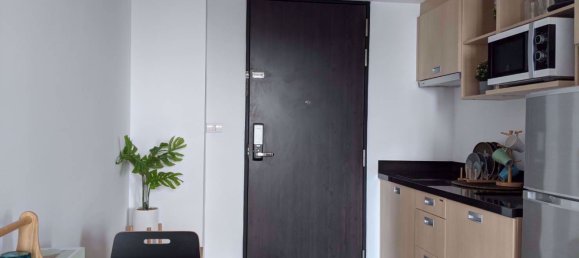 1 bedroom Condo in Chatuchak, Thailand No. 10001 2