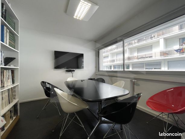  عقار تجاري في Grenoble, France 118متر مربع رقم 290563