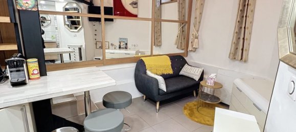 Estudio en Biarritz, France No. 99074 5