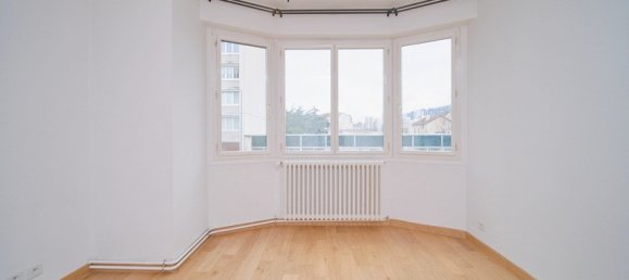 2 bedrooms Apartment in Saint-Etienne, France No. 193456 15