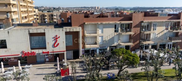 Propriété commerciale à Vila do Conde, Portugal 140m² No. 79794 29
